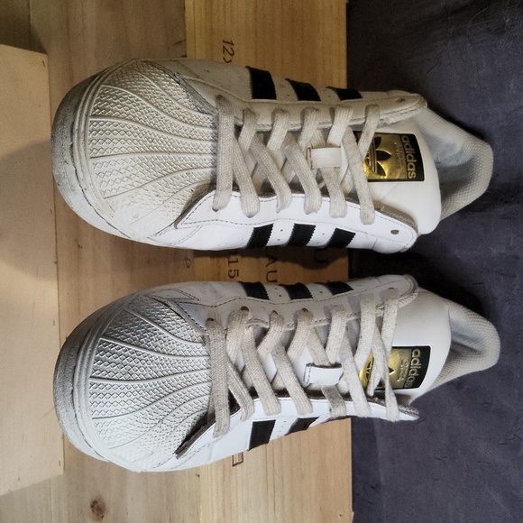 Adidas shell top Allstars Marque sneakers sz 11 - Picture 3 of 4